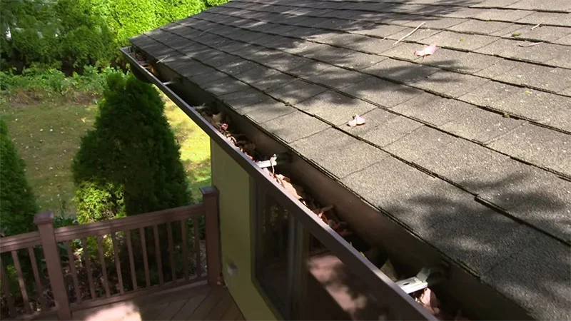 residential house gutter cleaning in Rochester NY